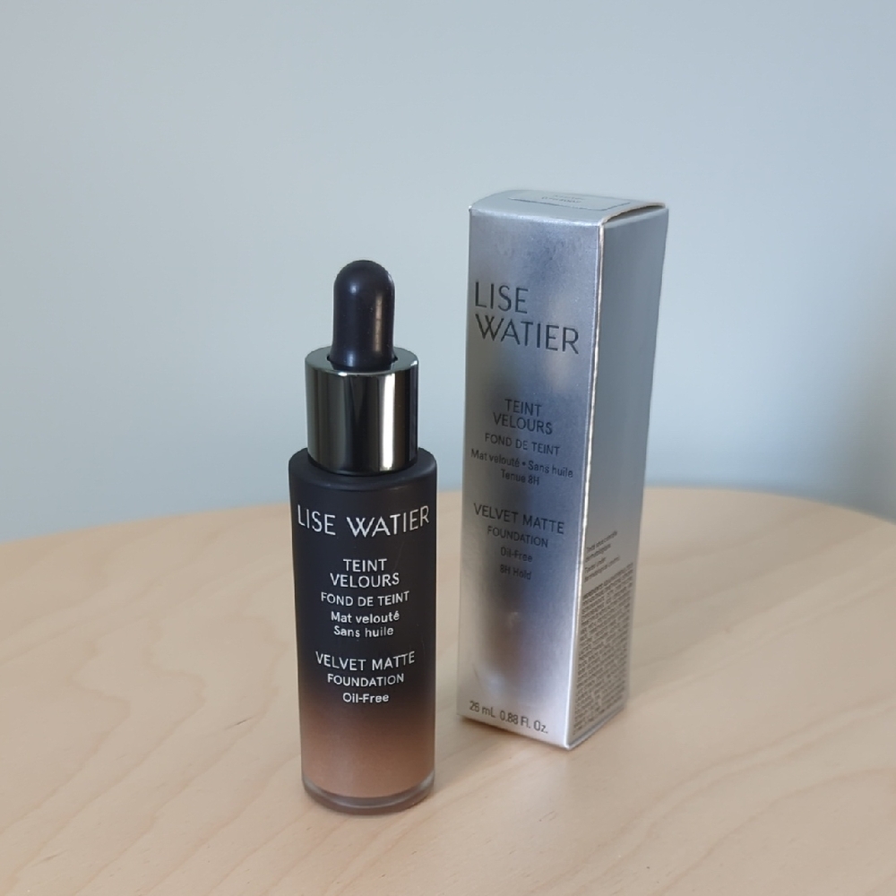 Lise Watier Velvet Matte Foundation In Neutre